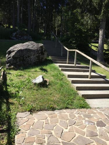Ein Garten an der Unterkunft Sul cucuzzolo