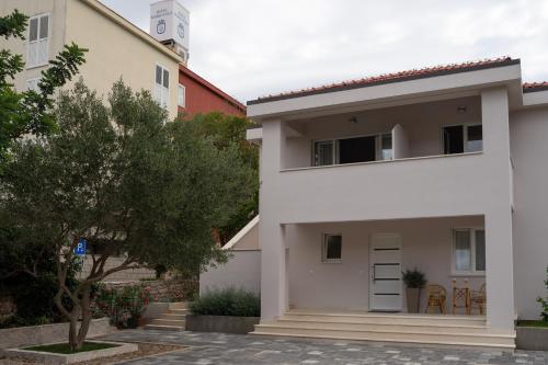 Korkyra Fit suites -free gym