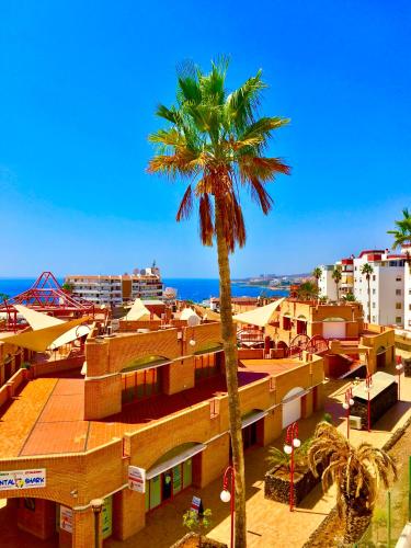 SEA-VIEW APARTMENT WITH a TENNIS COURT