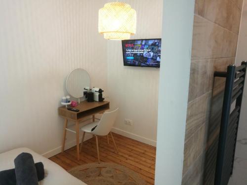TV a/nebo společenská místnost v ubytování Villa Carlotta - Sea resort