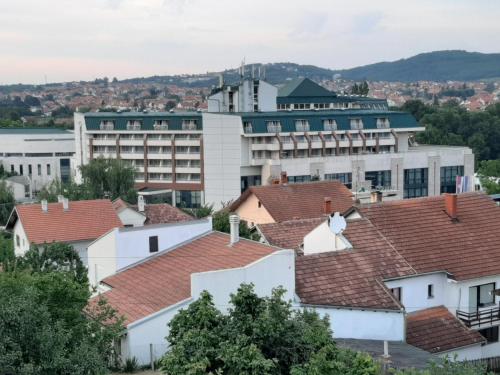 a view of a city with buildings at Apartman Talija in Arandjelovac