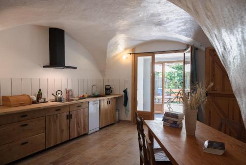 Photo de la galerie de l'établissement MaisonNel Gîte, à Saint-Bonnet-en-Champsaur