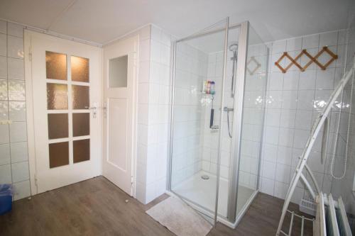 Een badkamer bij Carmius - Back to simple life