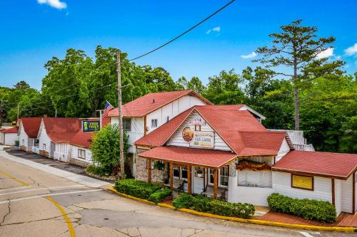 ユーレカ・スプリングスにあるLog Cabin Innのギャラリーの写真