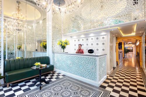 Minerva Church Hotel — Lobby or reception