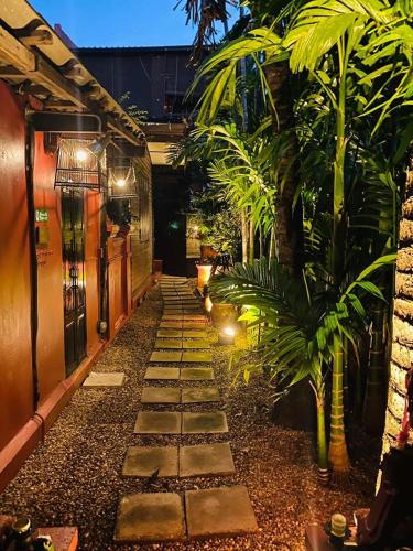 Giardino di Tri Yaan Na Ros Colonial House