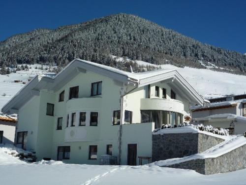 Výhľad na hory alebo výhľad na hory priamo z apartmánu