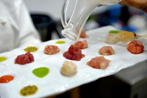 Comida en o cerca de este hotel