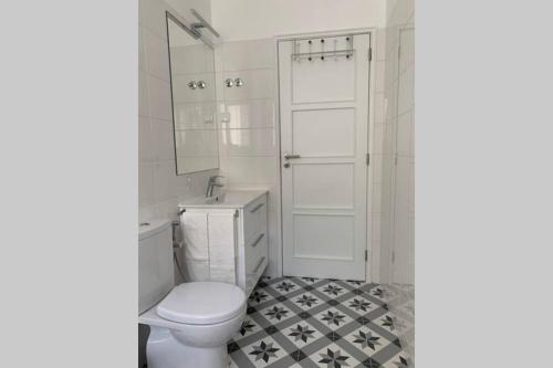 Casa do Largo Sardinha - Very central apartment with AC