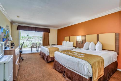 Gallery image of Days Inn by Wyndham Palm Springs in Palm Springs