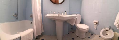 Fotografie z fotogalerie ubytování Hospedaje Covadonga v destinaci Gijón