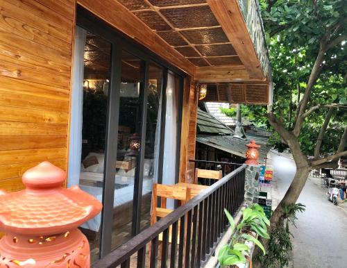 Balkoni atau teres di Mai Chau Green Ecohouse