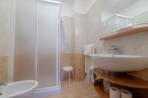 Kúpeľňa v ubytovaní Hotel Beau Sejour Pré-Saint-Didier