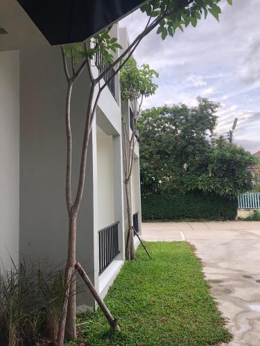 Taman di luar IM Residence Chiangmai