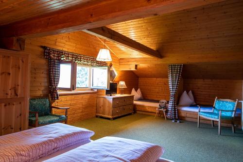 Imagen de la galería de Kronplatz Ski Lodge, en Valdaora