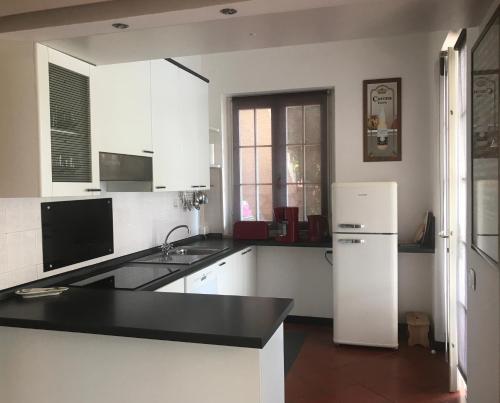 Gallery image of Villa Cà bianca in Torri del Benaco