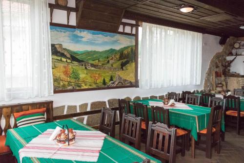 Ресторан / где поесть в Hotel Uzunski