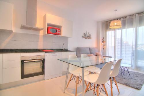 Nuevo apartamento con piscina - CALPEBEACH
