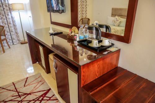 A kitchen or kitchenette at Jewel Matrouh Hotel