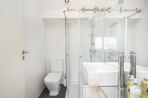 WHome | Premium River View Apartment