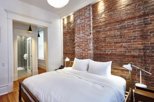 Victorian Hotel Image