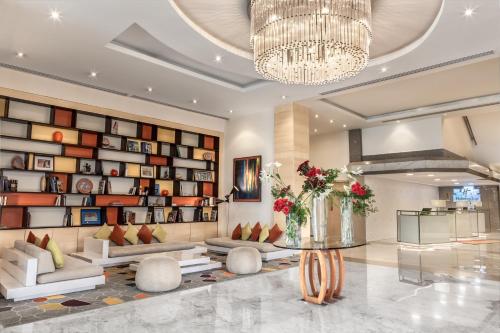 Posezení v ubytování Holiday Inn Cairo Maadi by IHG