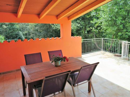 Apartment Pineta-2 by Interhome