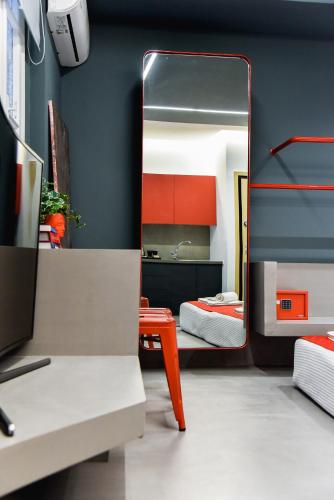 CentraL44 YoLo Casual Suite- Ermou