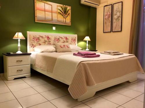 The Green Apartment, 1 min walk from Kalamaki beach