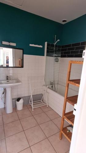 Ein Badezimmer in der Unterkunft ALYSA