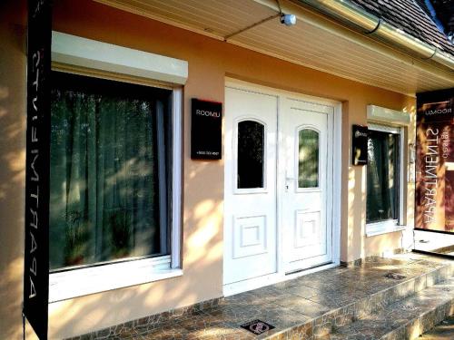 Gallery image of Room4U Apartment in Balatonszemes