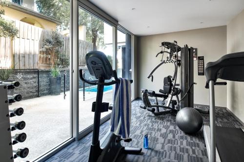 Fitness centrum a/nebo fitness zařízení v ubytování Punthill Knox