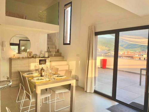 Nespecifikovaný výhled na hory nebo výhled na hory při pohledu z apartmánu