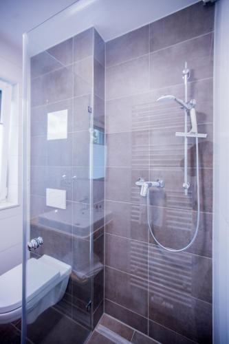 Koupelna v ubytování Schoko-Apartments mit Bad & Küche