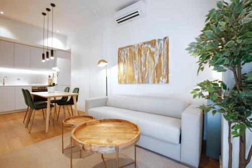 Tirso Suite
