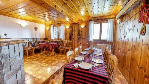 Χώρος καθιστικού στο Къща за гости Каневи