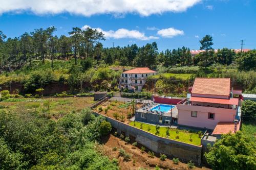 an aerial view of a house with a garden at Quinta Frizado in Prazeres