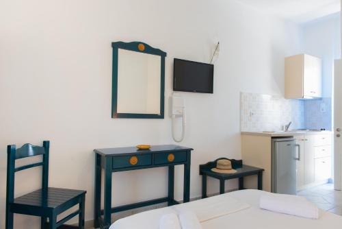 TV o dispositivi per l'intrattenimento presso Thalassea Sifnos apartments