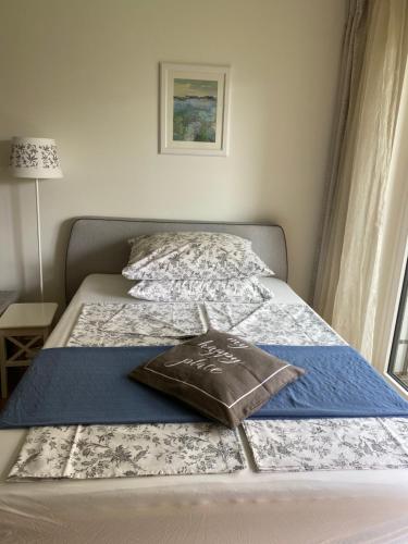 Una cama o camas en una habitación de Happy Vienna Apartment