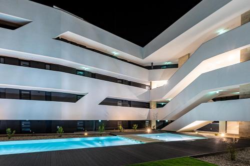 Bazén v ubytovaní Marina Apartman Hotel alebo v jeho blízkosti