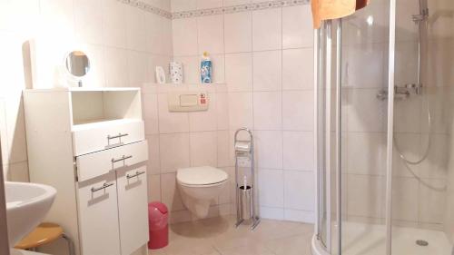 Vannituba majutusasutuses Ferienwohnung Suetovius