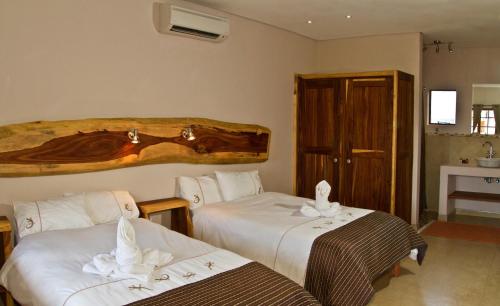 Gallery image of Cest Si Bon Hotel in Otjiwarongo