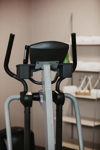 Fitness centrum a/nebo fitness zařízení v ubytování Hotel Zur Burg Sternberg