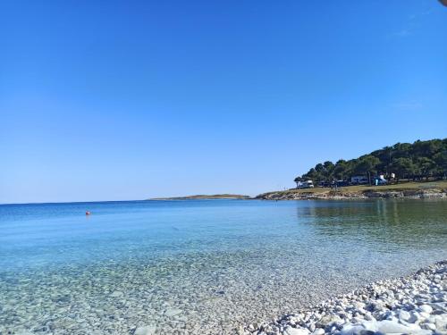 Apartment Maya near the beach