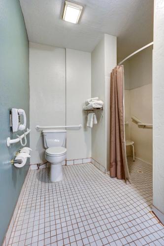Un baño de Forest Villas Hotel