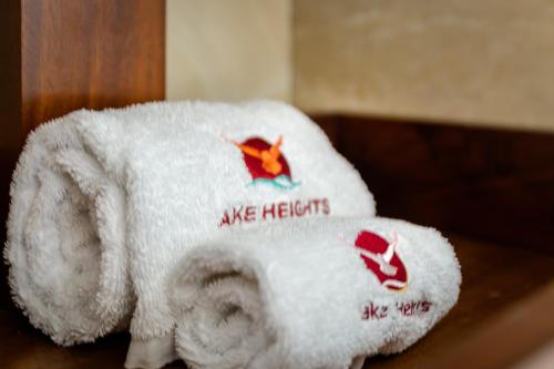 Voodi või voodid majutusasutuse Imperial Heights Hotel, Entebbe toas