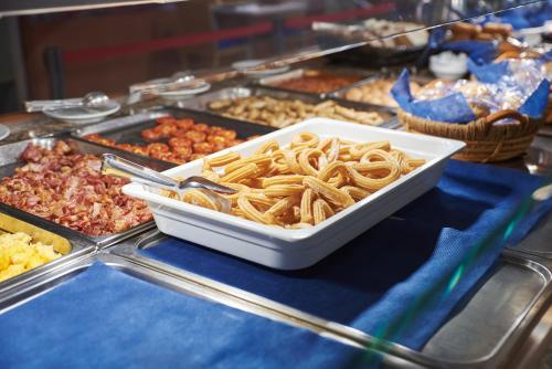 Afbeelding uit fotogalerij van Checkin Blanes in Blanes