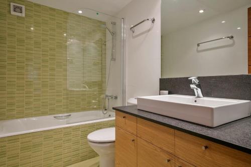 Koupelna v ubytování Luderna - Apartamento con terraza Barrados