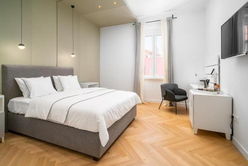 Grey Pearl Rooms