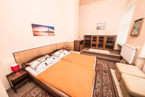 Posteľ alebo postele v izbe v ubytovaní NORA